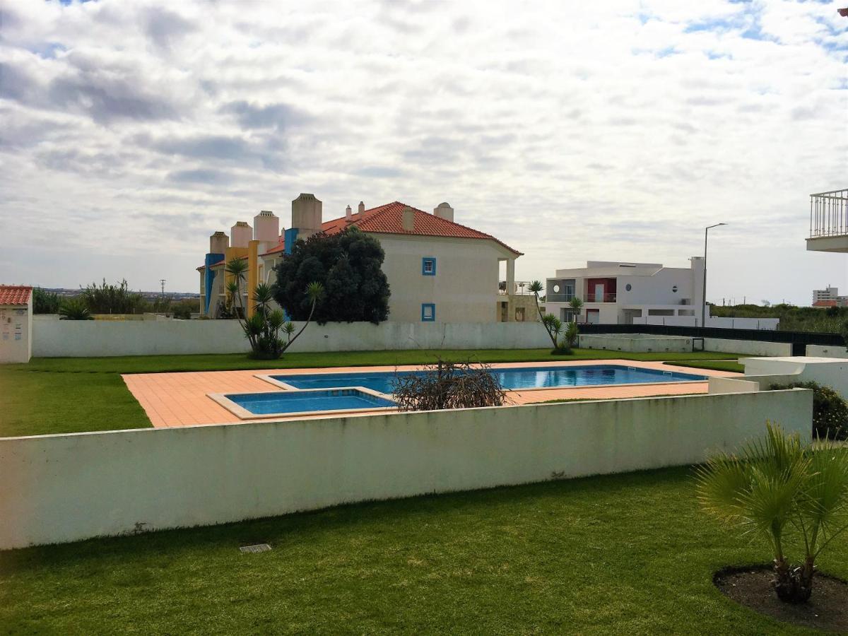 Palmeiras Apartement - T1 Com Piscina Baleal Exteriér fotografie