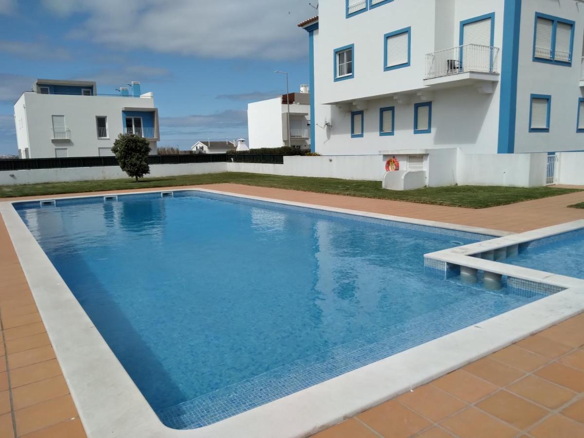 Palmeiras Apartement - T1 Com Piscina Baleal Exteriér fotografie