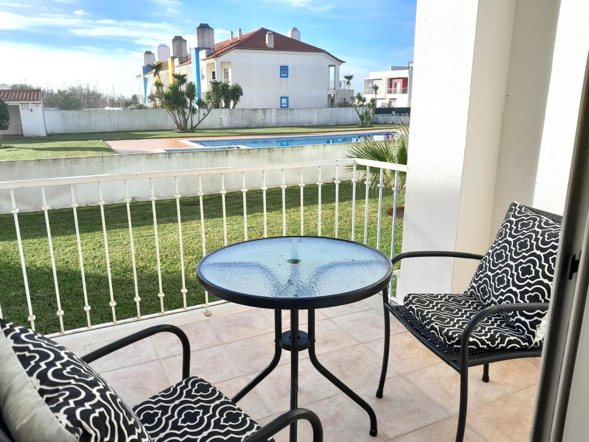 Palmeiras Apartement - T1 Com Piscina Baleal Exteriér fotografie